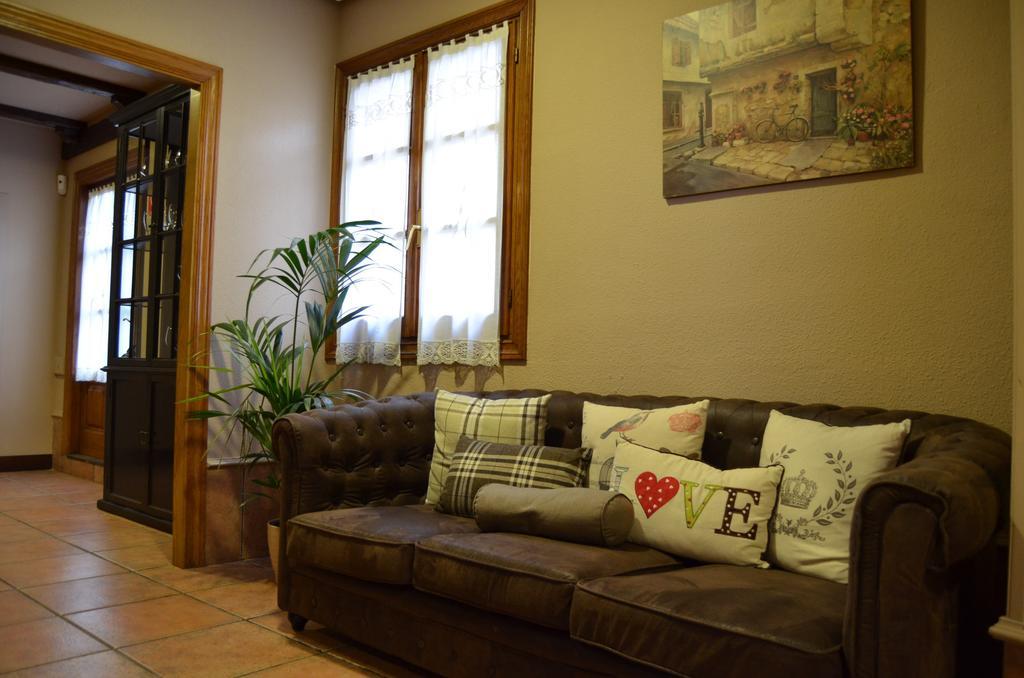 Hostal Ameztia Doneztebe Dış mekan fotoğraf