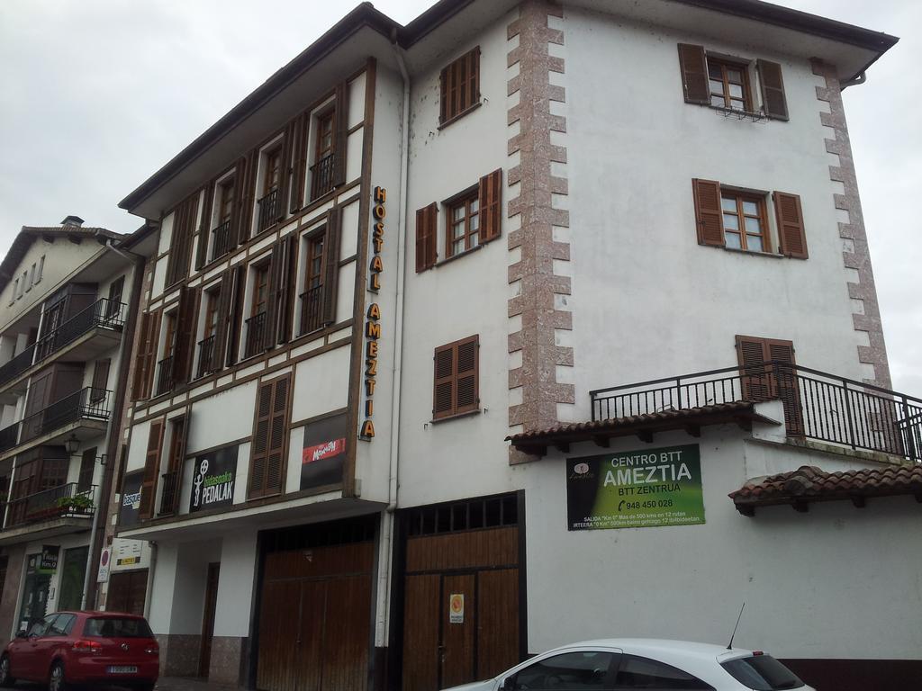 Hostal Ameztia Doneztebe Dış mekan fotoğraf